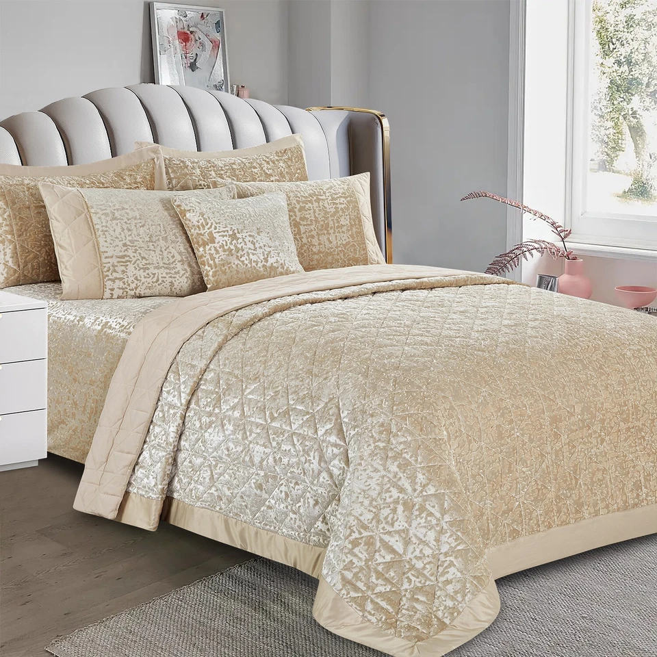 Plush Crushed Velvet 3 Piece Quilted Bedspread Set