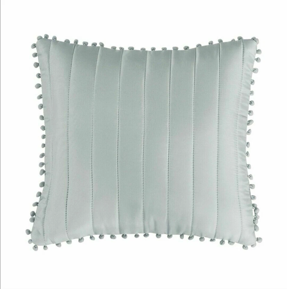 Pom Pom 3 Piece Quilted Bedspread Set